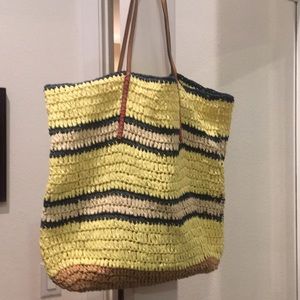 Straw tote bag